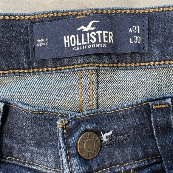 Hollister Like New Men’s Dark Wash Super Skinny Cutoff Denim Shorts Size 31 - Picture 2 of 8
